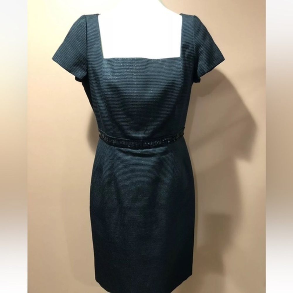 Carmen Marc Valvo Collection Black Ribbed Metallic Cap Short Sleeve Dress‎ EUC!